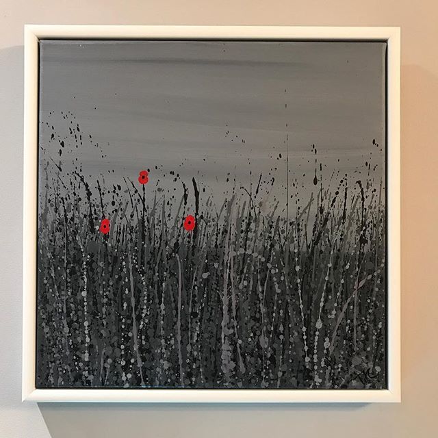 traceyjanesart's tweet photo. ‘Hope’ acrylic on canvas in floating frame. Available until the end of this month from the #popupshop in #Reigate - DM me for details #artoftheday #originalart
#colourcolour #affordableart
#housebeautiful #interiordesign #home #poppies#hope
#Surrey #Lo… https://t.co/cS90ksbKuK https://t.co/jufDnZoqk3