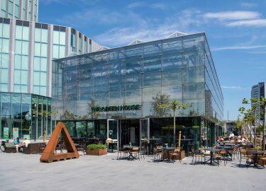 Ons komend <a href="/cirkelstad/">Cirkelstad</a> Drechtsteden bijeenkomst - op 2 april van 8.30u tot 11.00u - is deze keer buiten de regio. We gaan op bezoek bij @TGH_Utrecht, een horeca paviljoen welke circulair en volledig demontabel ontworpen is. Van harte welkom! Aanmelden via bit.ly/2Htl6Em