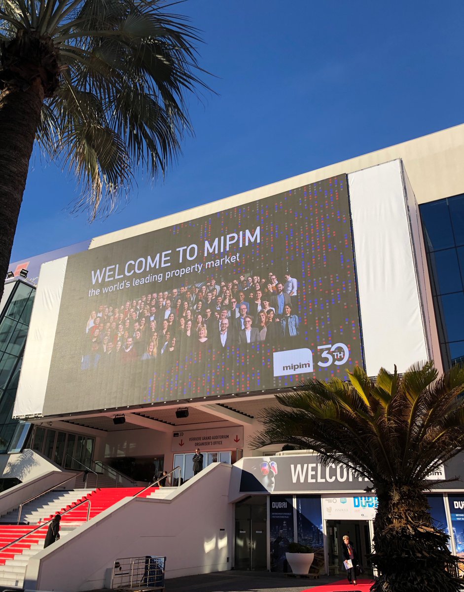 ubiant's tweet photo. [#MIPIM2019], c’est parti. Venez découvrir le BOS (#BuildingOperatingSystem) d’Ubiant. Associé au double numérique actif du bâtiment #BIM, il permet de faire émerger une infinité de services. 
📍Espace Ubiant, stand SBA P-1.B74 #SmartBuilding #SmartCities #IA https://t.co/qRAW3KwM8i