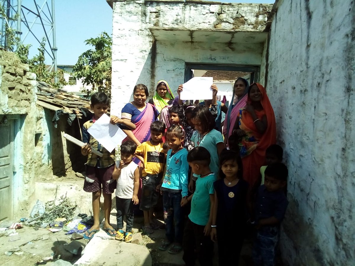Viveksbppanna's tweet photo. Day 4 of "Poshan Pakhwada", in Panna District, Madhya Pradesh, Held "Prabhat Feri" and "Annaprasan celebration across entire district
@SPreraks @PannaWcd #PoshanPakhwada #PoshanAbhiyaan #MPPoshanPakhwada https://t.co/BagRktSLLi