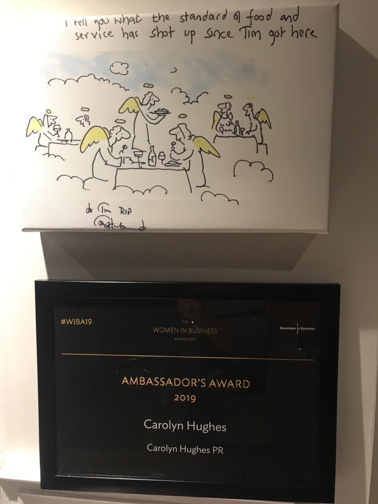 CarolynPR's tweet photo. When your @DowntownBusines  #WIBA19 award naturally finds a home next to your #timbacon canvass it just feels right @DowntownFrank @DIB_Chris 💋 https://t.co/YQFZF8zj7Y