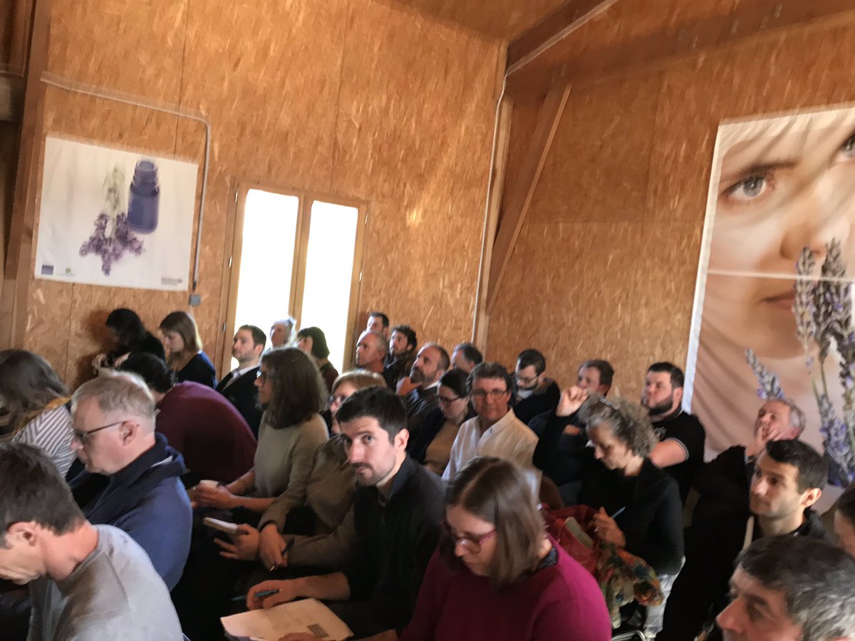 iteipmai's tweet photo. au Crieppam Manosque CIP réseau PPAM #iteipmai #crieppam, #cnpmai, #chambagr26
ateliers de travail riches en informations et débats . #ressources génétiques, #APAT , #Couverts végétaux , #machinisme , #biocontrol, Génétique https://t.co/BW2Dc0iK0p