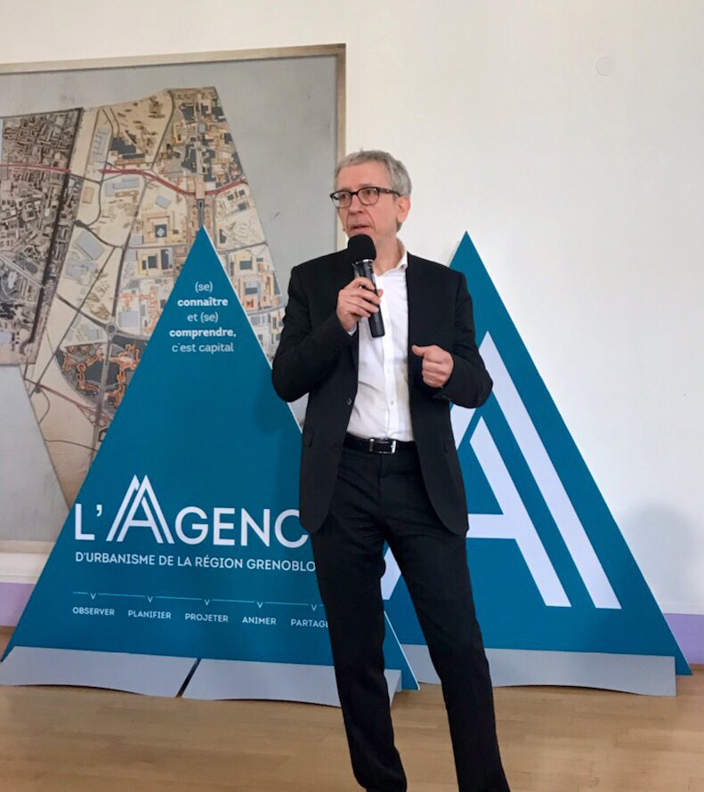 CDaclin_Bodet's tweet photo. #GrenobleTransitions:  Fabrice Gory, participe à la Conférence « transition énergétique : comment la réussir sur notre territoire ? ». Le futur poste électrique de @RTE_aura dans l’Oisans est un projet fondamental pour le raccordement des #EnR. https://t.co/v1DLjDyroV
