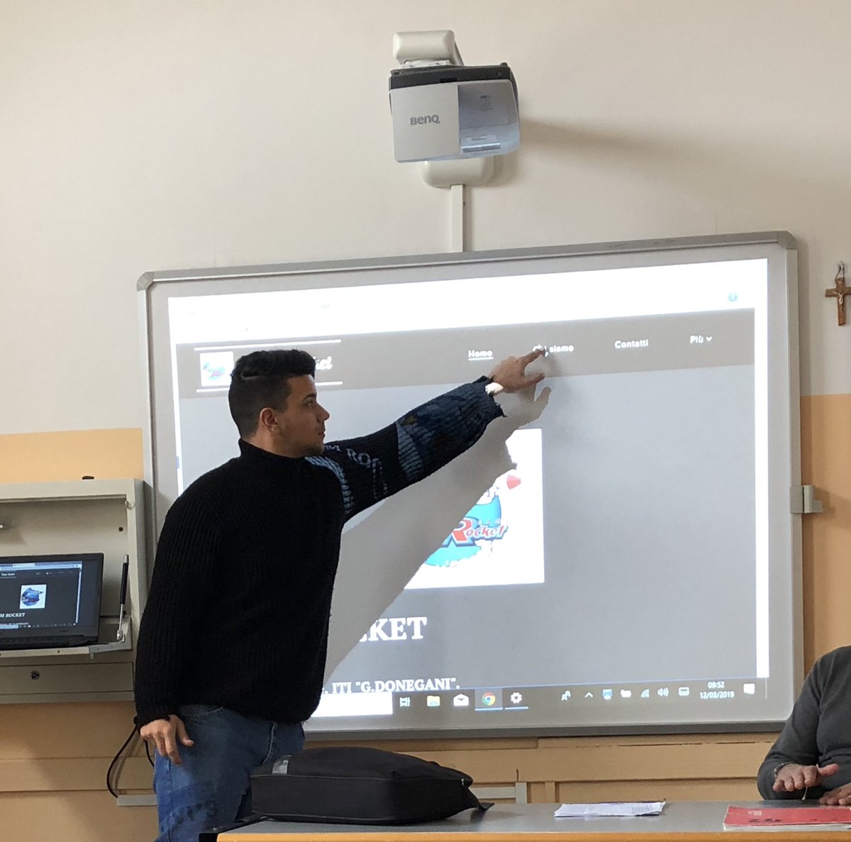 TeamRocket00's tweet photo. Aggiornamento del sito web.👨🏻‍💻🚀
#ASOC1819 #SAA2019 @CaleEuropaEdic @OpenCoesione @Monithon @ascuoladioc https://t.co/MvAmGiGoa6