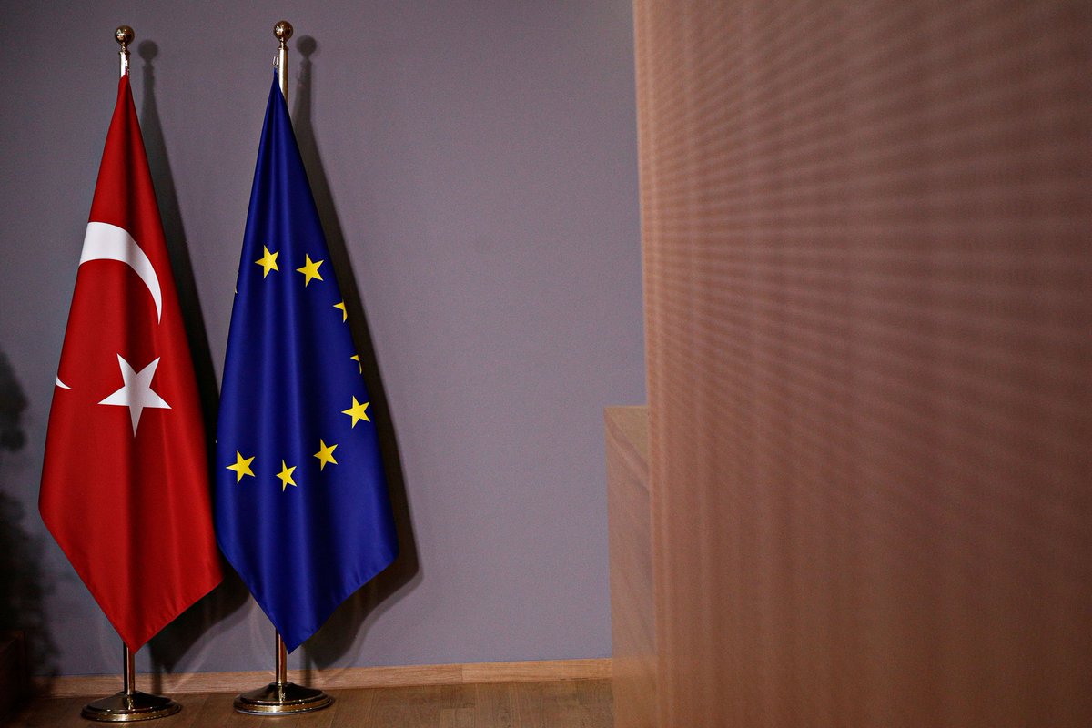 🇪🇺🇹🇷 Today the European Parliament will hold a debate on #Turkey and ask for a formal suspension of the EU accession process. 

However, differentiated integration can be a key for relaunching relations with Ankara, <a href="/NathalieTocci/">Nathalie Tocci</a> wrote for <a href="/ekathimerini/">Kathimerini English Edition</a>👉 bit.ly/2TGkCkR