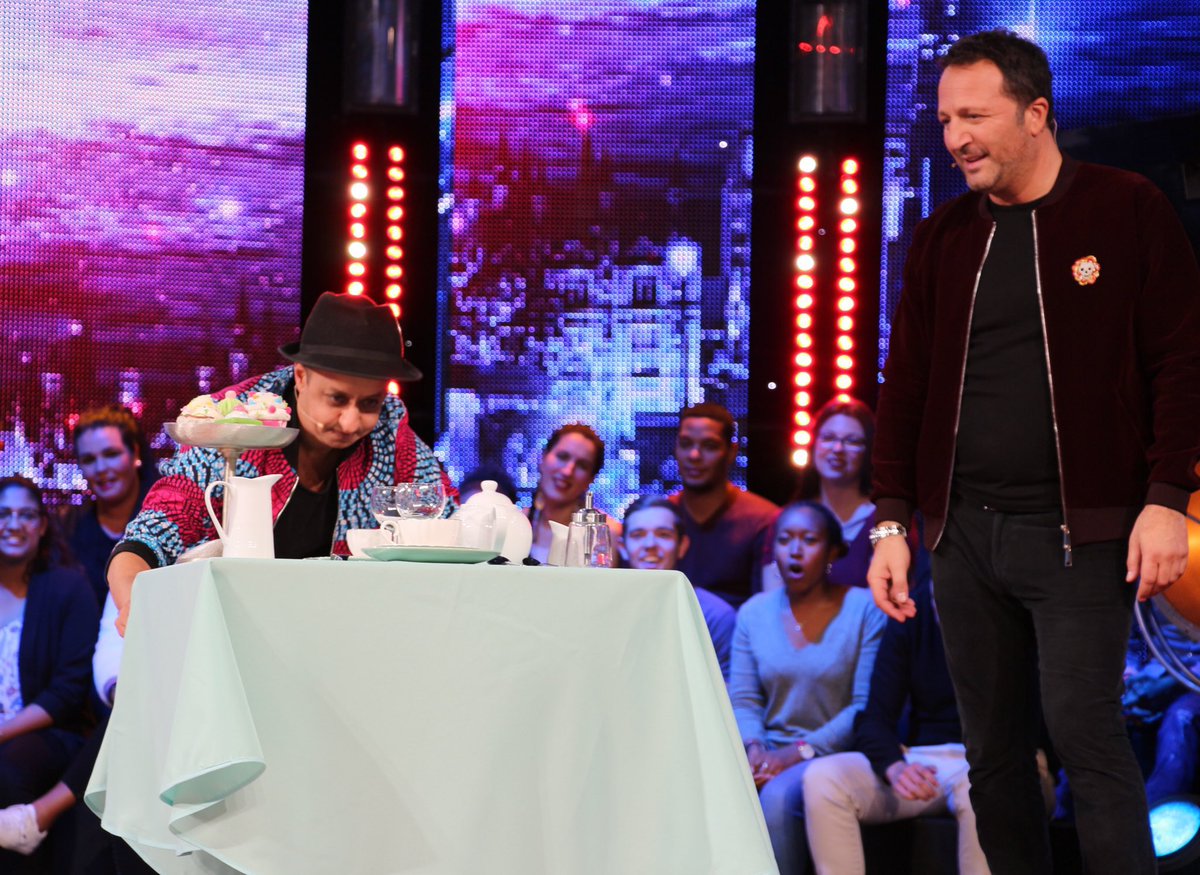VTEP_TF1's tweet photo. .@Booder_officiel is Back 🔥 Vendredi soir sur @tf1 🇬🇧 #VTEP #London #vendreditoutestpermis https://t.co/GXju2HMD1F