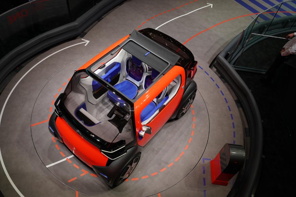 CitroenEspana's tweet photo. ¡#Citroën Lovers!
Desde @GimsSwiss, queremos compartir con vosotrxs nuestra visión del futuro de la movilidad y mucho más. 🚘🔝 ¡Os dejamos unas fotos de nuestro stand para que no os perdáis nada! 📸 #GIMSSWISS #GIMSCITROEN #InspiredByYou https://t.co/fEDxRXqIIf