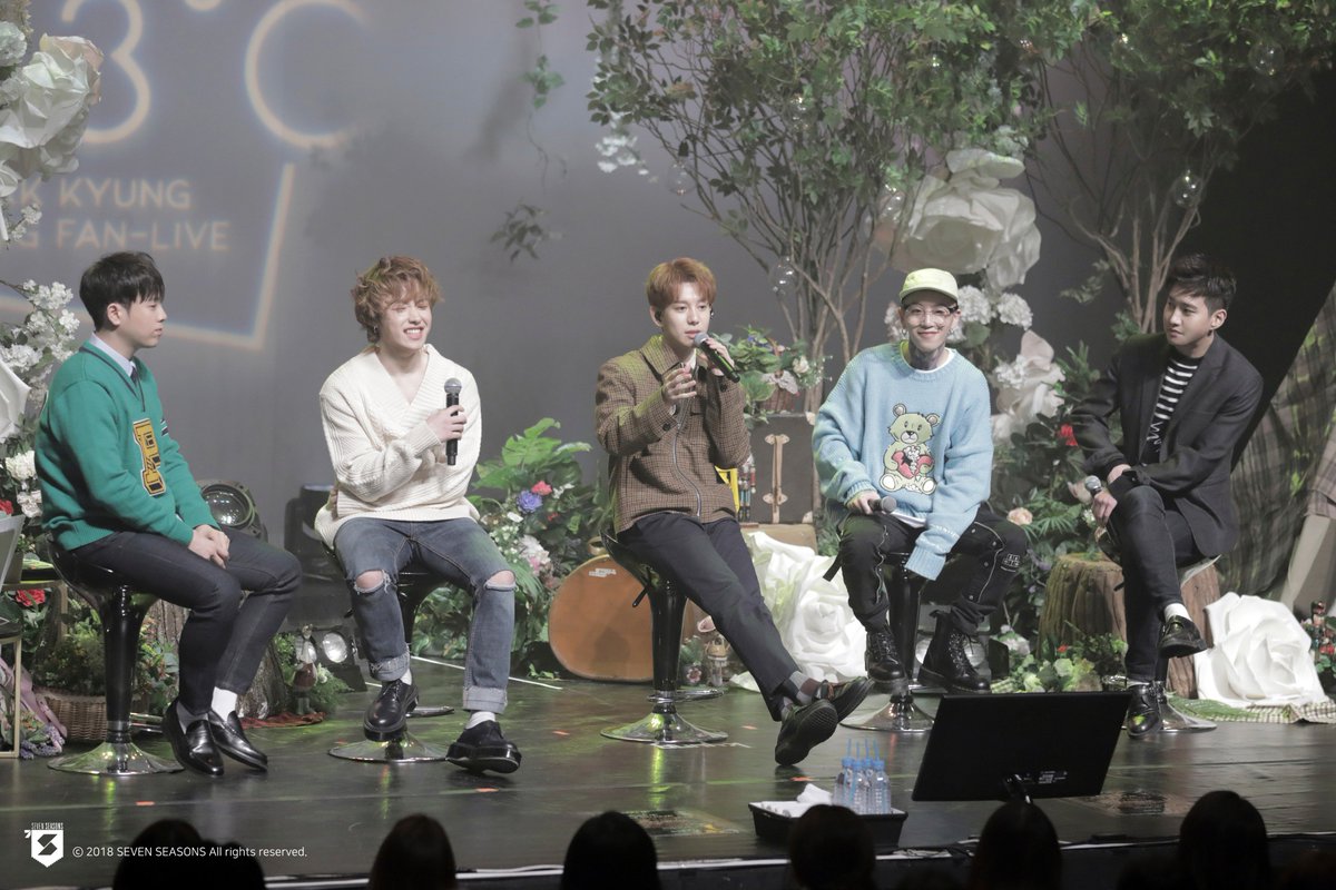 blockb_official's tweet photo. [📷] [ Park kyung Spring Fan-live ] 28.3°C Behind Photo
　
지난 주말, 꿀보리와 즐거웠던 봄소풍 현장 사진 ღ˘‿˘ற꒱
　
#28_3도 #박경_팬미팅 #박경 #PARKKYUNG https://t.co/2mFdJyoBqC