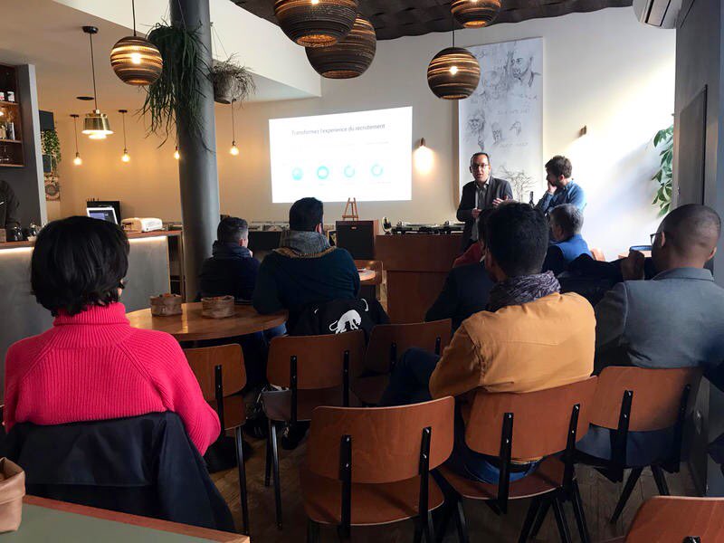 _ChevalierJ's tweet image. En direct de notre Petit-Dej à Bordeaux avec le co-fondateur de #CleverConnect Gonzague Lefebvre ! 🥖
👉 Comment l’IA transforme-t-elle le recrutement ? 
#RHTech #Candidatesfirst #IA #recrutement