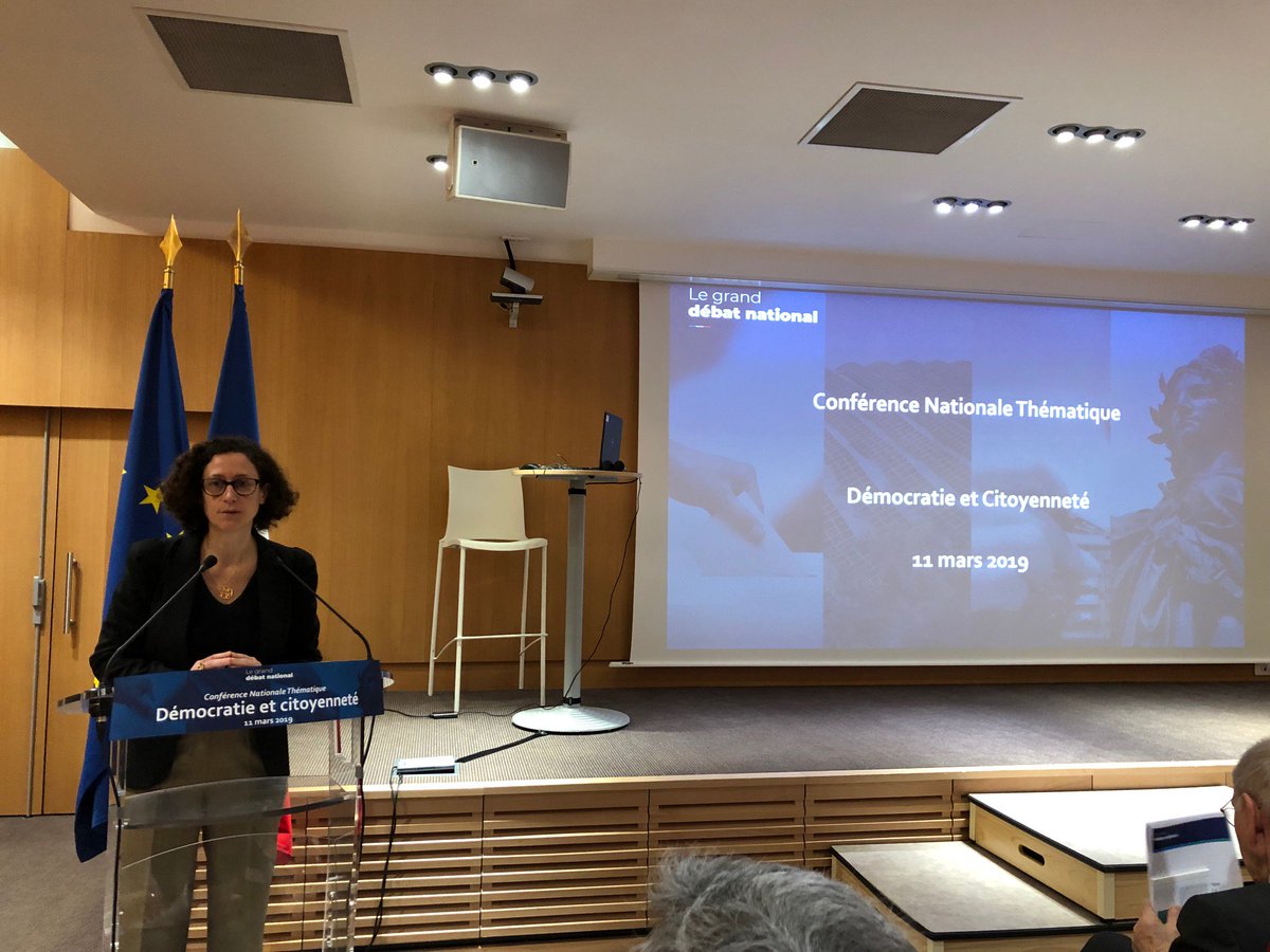 unaf_fr's tweet photo. #GrandDebat : G. Leneveu, DG de l'UNAF était présente à la Conférence nationale thématique citoyenneté.
@EmmWargon, Secrétaire d’État : "Nous entrons dans la 2nde phase du Grand débat, la phase de consolidation. Nous avons besoin de construire maintenant un consensus." #familles https://t.co/R6AOeG2QNw