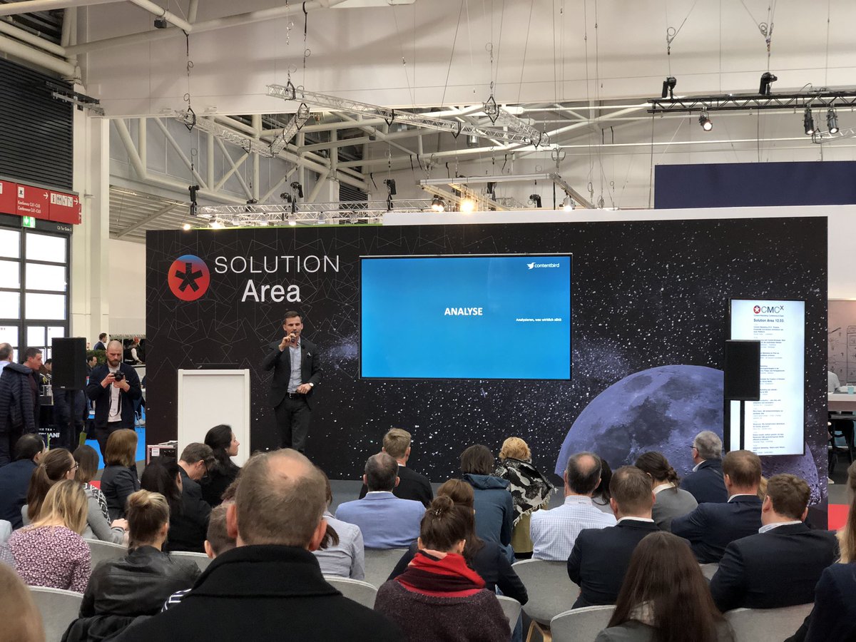 teubch's tweet photo. Volles Haus in der Solution Area der #CMCX #contentbird https://t.co/aRppB0AOcf
