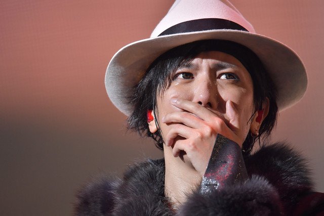 natalie_mu's tweet photo. 【ライブレポート】結成15周年のシド、8年越し横浜アリーナ公演でファンと見つめた“未来”（写真13枚）
https://t.co/cyFey6ZgXI

 #シド https://t.co/7QYddYyATQ
