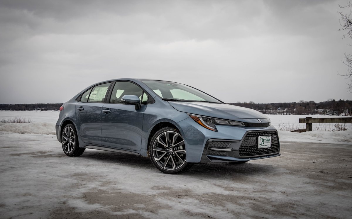 HeritageToyota's tweet photo. 2020 Toyota Corolla has landed at @HeritageToyota!
This redesigned Corolla looks sportier than ever &amp; now has a HYBRID model with anestimated 53/52 MPG city/highway fuel efficiency!
#btv #vt #hybrid #Toyota 
Browse full 2020 Toyota Corolla inventory: https://t.co/CpiwSuefSx https://t.co/yd9Rken5Wm