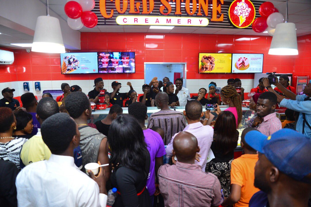 itsTomiwa's tweet image. Chaii, see the crowd at @coldstoneng, i need to go join this queue since it’s buy one, get one free day. #ColdstoneBOGO