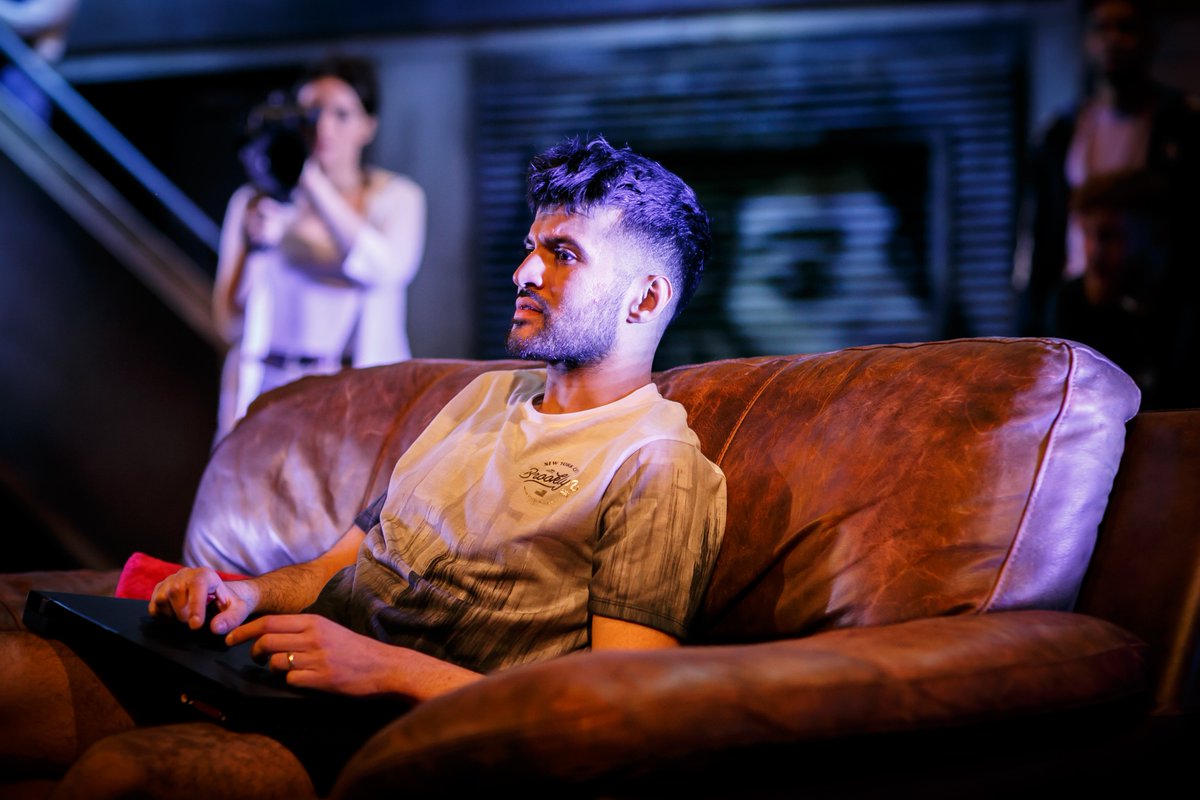 rosebruford's tweet photo. As well as fantastic acting performances @thesuicide_rbc @StratfordCircus showcases the amazing talent of our Design, Management & Technical Arts students. Book for the final 3 performances @ https://t.co/QVebz1nDHE #rbcACT #rbcCP #rbcCLC #rbcLD #rbcPS #rbcSA #rbcSEM #rbcTD https://t.co/wm6njiX0E1