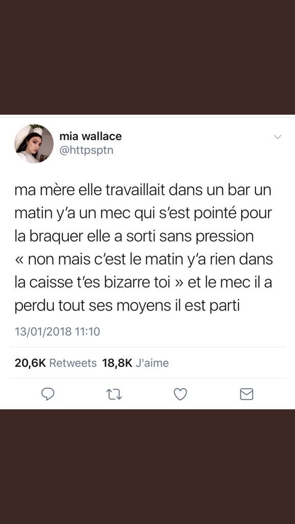 WinamaxSport's tweet photo. Les plus grands mythos de l'Histoire. #DFCOPSG https://t.co/gr1Cea6B1d