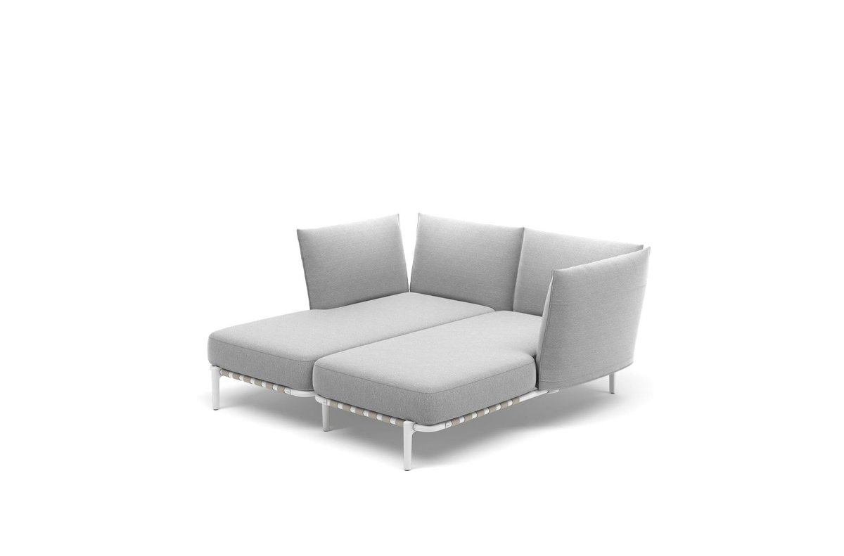 DesignTrade tweet picture