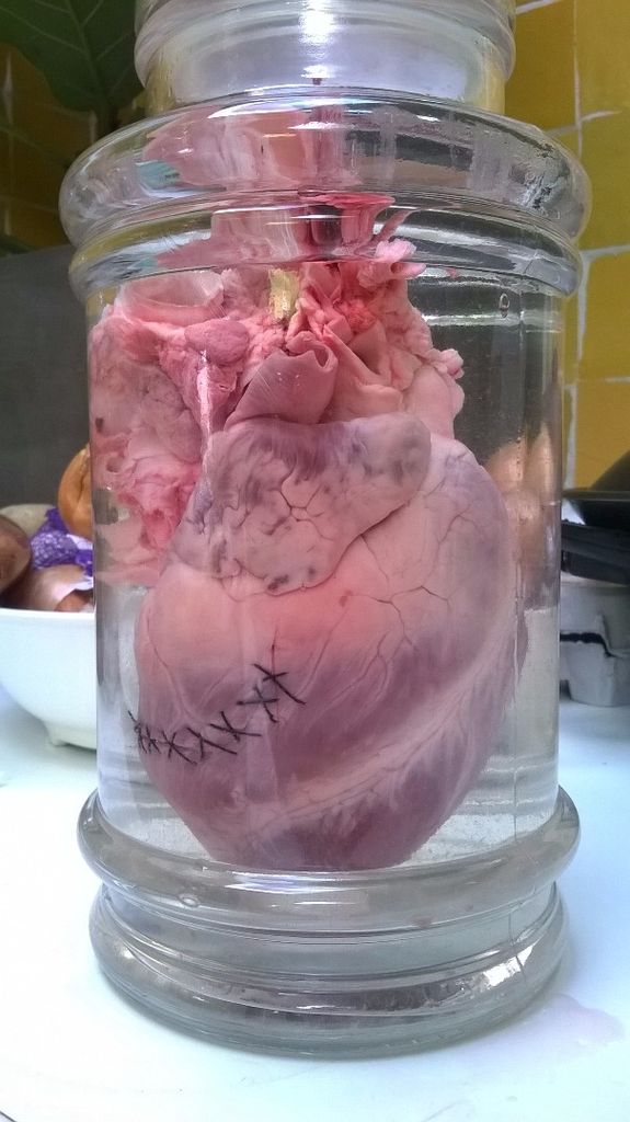 GameOfHashtag's tweet photo. #ICommittedARhyme
as an amazing superstar
while I was doing time
stuck behind bars
such an awful crime
stuffing hearts in jars
it was so sublime
selling them at bazaars https://t.co/styC3gOv05