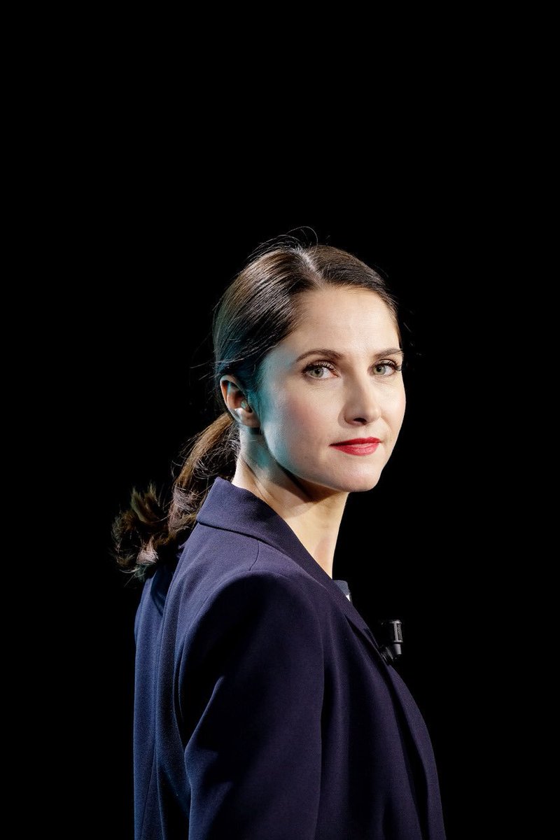 cleliemathias's tweet image. Si vous n’êtes pas du matin, on se retrouve aussi CE SOIR à 21h
➡️@CStar 
🔴Premiers numéros #aucoeurdelenquete 
#anepasmanquer