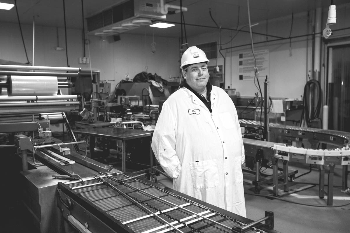 BoulderSausage's tweet image. Join us for part two of our Behind the Scenes blog series! In this installment, you can see hear from our team and see how the sausage is made.

bouldersausage.com/behind-the-sce…

#BoulderSausage #FreshAndSimple #Healthy #MeetTheTeam #FunAtWork #ColoradoProud