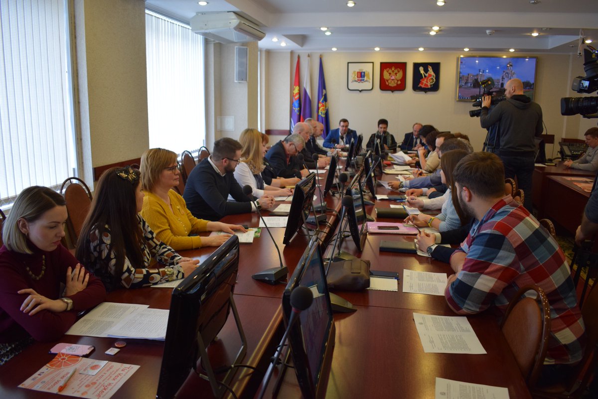 ty_nuzhen's tweet photo. До старта XII городского марафона «Ты нам нужен!» осталось 4 дня! В благотворительных мероприятиях по сбору средств в помощь больным детям будет задействовано около 330 площадок, на которых будут дежурить более 700 волонтеров! https://t.co/zrIrKfHvSI https://t.co/zOMJ0EYPNc