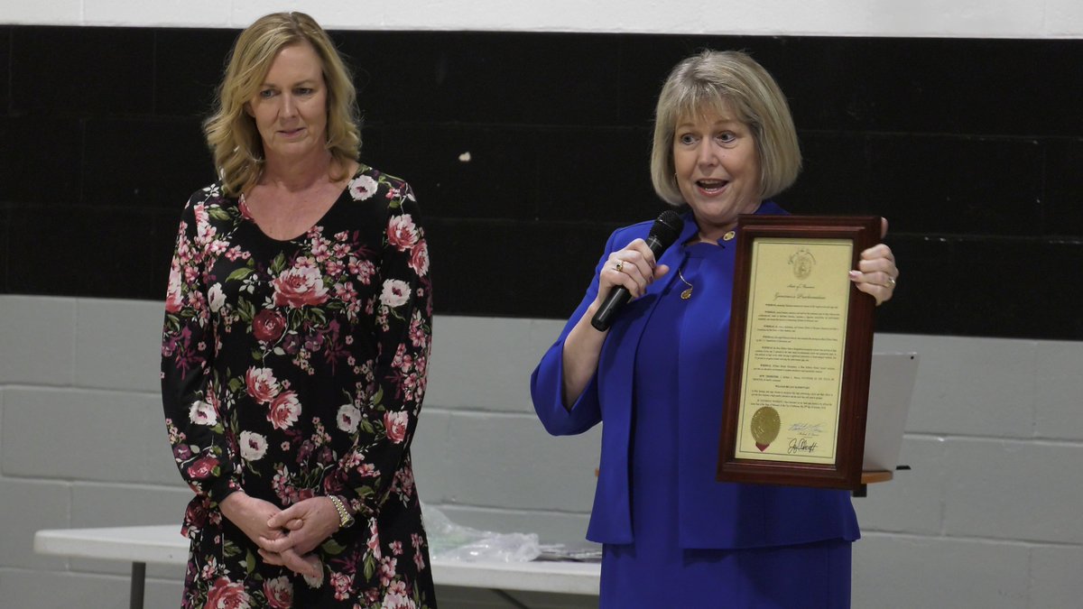 BSSDnews's tweet photo. Last week, William Bryant Elementary received a special visit from MO First Lady Teresa Parson and Second Lady Claudia Kehoe to recognize WBE as a National #BlueRibbonSchool!

Congratulations, Bobcats! Keep up the good work!

#WeAreBSSD #EducationWithDistinction https://t.co/hV3azIo46V