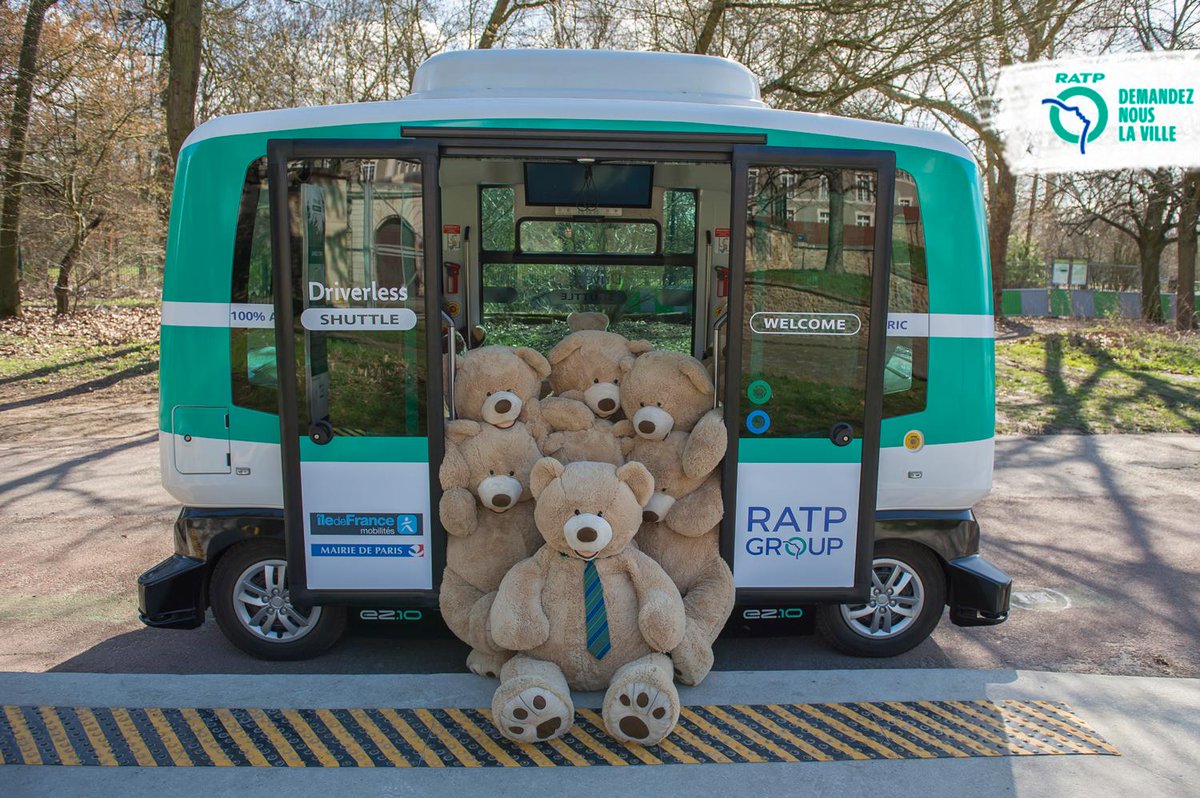 Ligne1_RATP's tweet image. [#lesnounoursdesgobelins🧸] Ils font partie des 40 000 voyageurs transportés dans nos navettes autonomes entre la station Château de Vincennes #Ligne1 #RATP et le Bois de Vincennes 😍 !