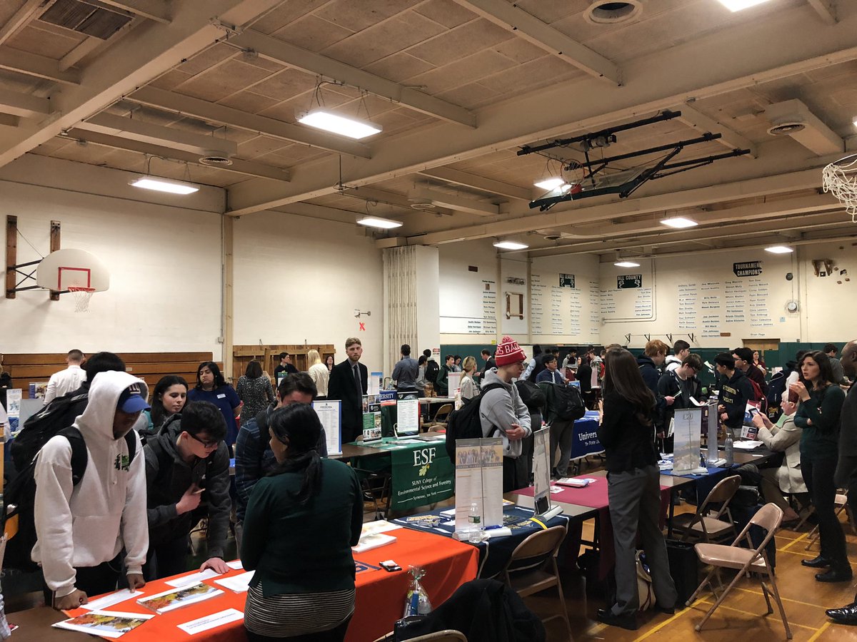 Allison_A_Joyce's tweet photo. Don’t Forget - The Mini-College Fair is today periods 4-6 from 10:30am-12 noon in the South Gym.  Over 50 colleges and universities are here visiting Harborfields so our students can speak with them. @HarborfieldsCSD @HarborfieldsHS https://t.co/ljBdMDgF8l