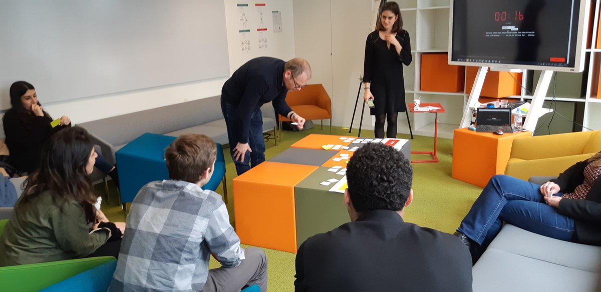BourhisDidier's tweet photo. Atelier #refonteVI #574 #design #ideation #priorisation #ROTI https://t.co/kkLbApawLM