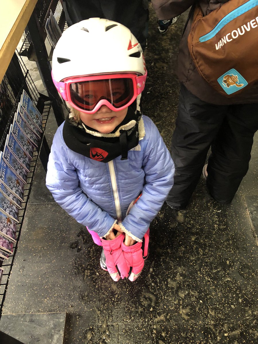 TonnigesTravis's tweet photo. #2019SpringBreak @WinterPark was incredible! Fresh powder all 3 days! How do you escape the sub-freezing Nebraska temps?? Easy....just hop on Panoramic Express and head up to 12,060 ft!! Beautiful weather! The kids kept me young!! Weโll be back next year!! https://t.co/5nB4EOQrh9
