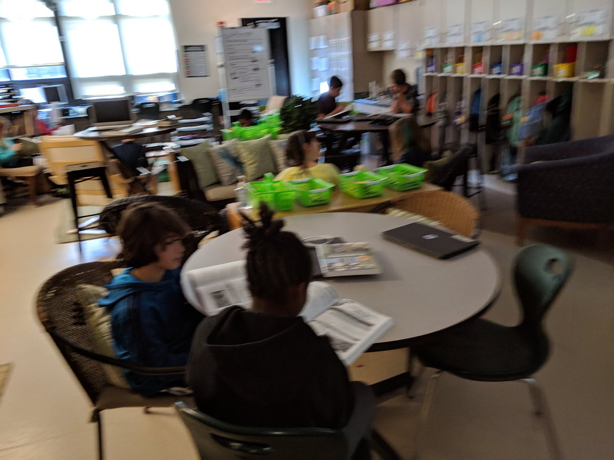 kristina_waner's tweet photo. Partner reading and exoloring text features in informational text to delve deeper into American history! Integrated studies for the win! #TeamWaner #Landerlove #MyChoiceMayfield https://t.co/v9w8893JN6