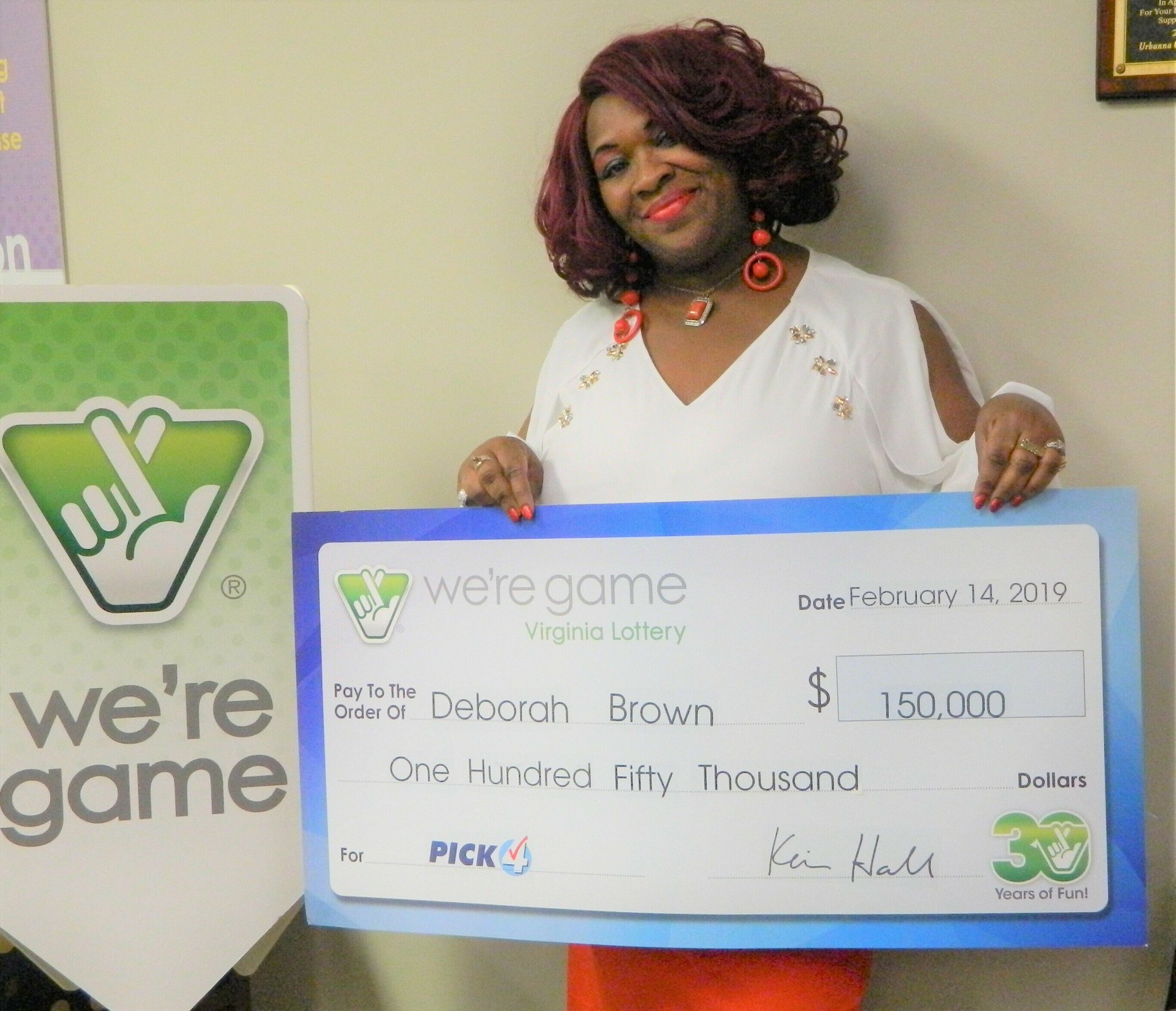 Woman wins lottery 30 times in one day