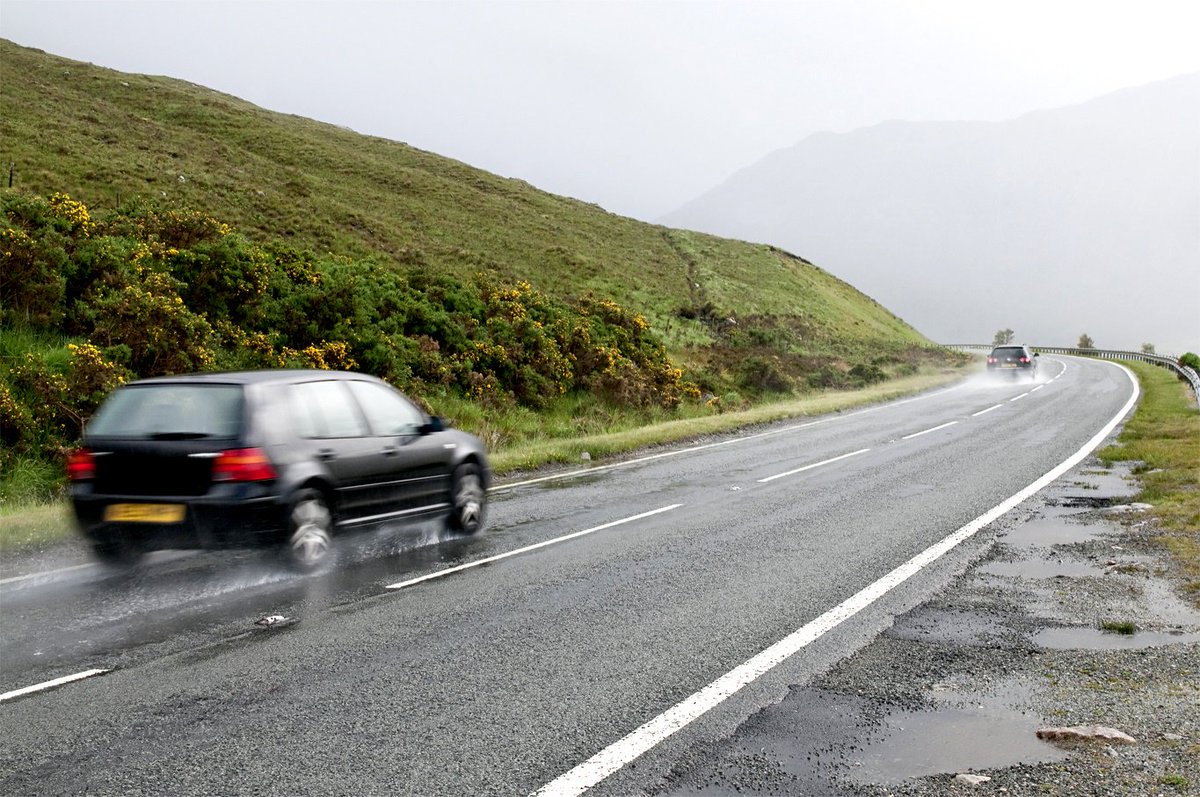 With Storm Gareth on its way, our head of driving and riding standards, Richard Gladman, has put together some crucial advice to help you drive safely in the rain.

Read more here: iamroadsmart.com/media-and-poli…