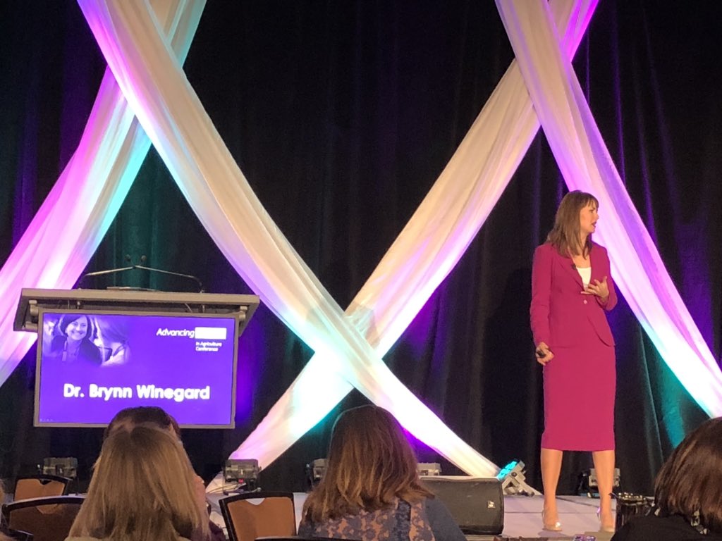Who knew learning about brain science was going to be so great. Definitely a favourite speaker so far.  #AWCA2019 <a href="/DrBrynnWinegard/">Dr. Brynn</a>