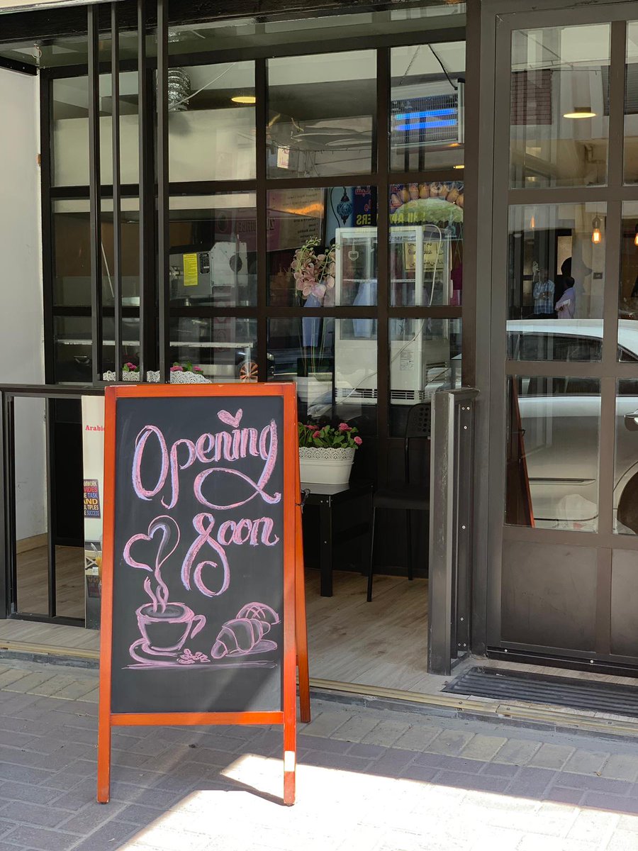 ReemExpress2017's tweet photo. Reem Express is Back! With a new variety of Cakes, Coffee/Drinks, Bread, Pasta to offer.

We are not just you Ordinary Cafe we are your "EXTREEM CAFE" https://t.co/jbKYuj2anr