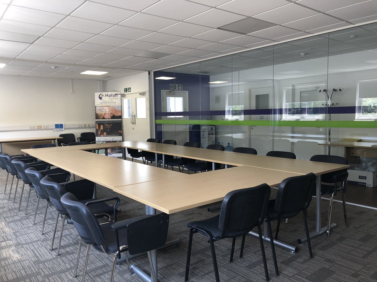 StoriNewChapter's tweet photo. At Hafan Cymru, we have a modern and flexible Conference Suite available for hire. If you would like to book the 'Derwen Room' please contact us on 01267 225555 (Free Parking, Wi-Fi, 5min walk to the Train Station, Smart Board) 😇#roomhire #booknow #charitytuesday https://t.co/i9cGwhTxhF