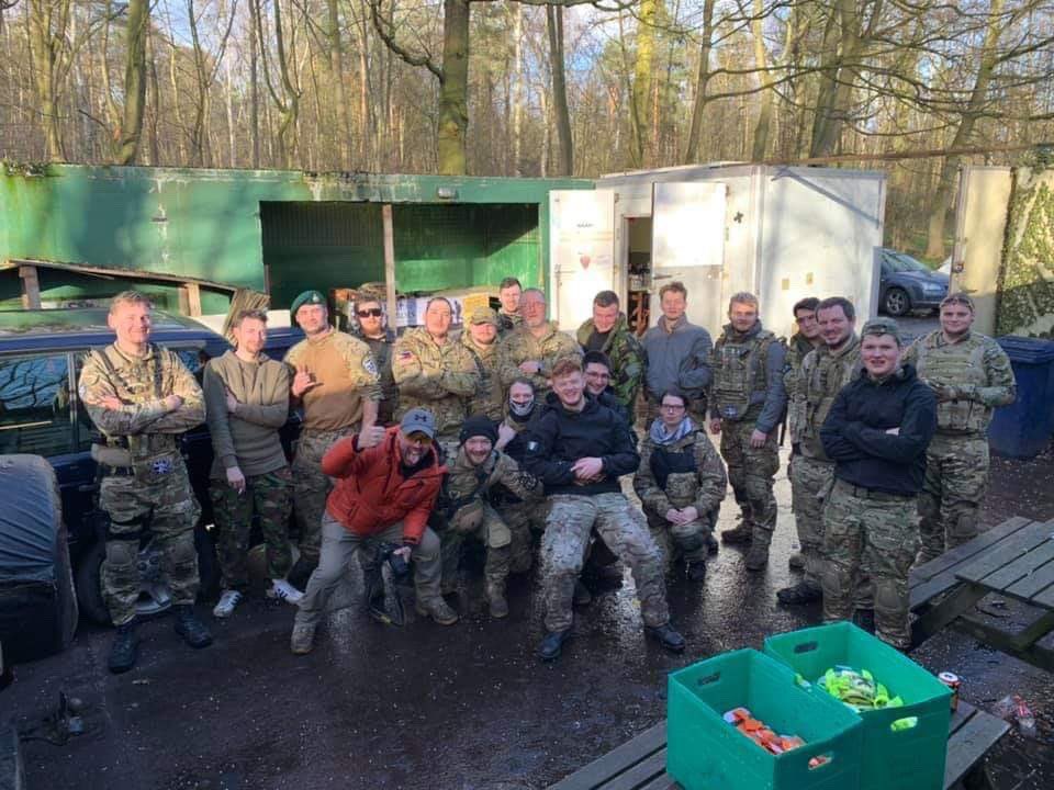 UK_TFReapers's tweet photo. The Team & Friends had a great day at Phoenix Airsoft on Sunday 10thππ» #taskforcereaperuk #airsoft #Phoenixairsoft #team #teamgoals #rif #weekendwarriors https://t.co/UoMfZlk6lj