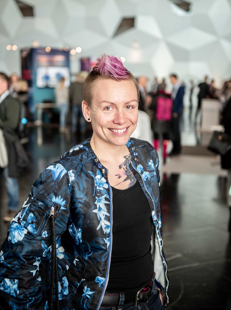 bibsys's tweet photo. ⁦@twitnitnit⁩ står på scenen, hun skal snakke om kunstig intelligens og menneskelig empati. Se foredraget her: https://t.co/4h3lCsm3k8 #BIBSYS19 https://t.co/niEKC2graV