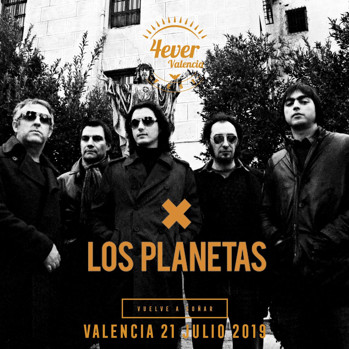 Desvelamos nuestro tercer cabeza de cartel: ⚡️LOS PLANETAS ⚡️
Sin duda no necesitan presentación. ¿Te vienes?  Entradas a la venta en nuestra Web Oficial y ticketmaster.
👇🏻 JULIO 21 | La Marina de Valencia 👇🏻
4evervalenciafest.com/entradas/
#festival #losplanetas #4everValencia #Valencia