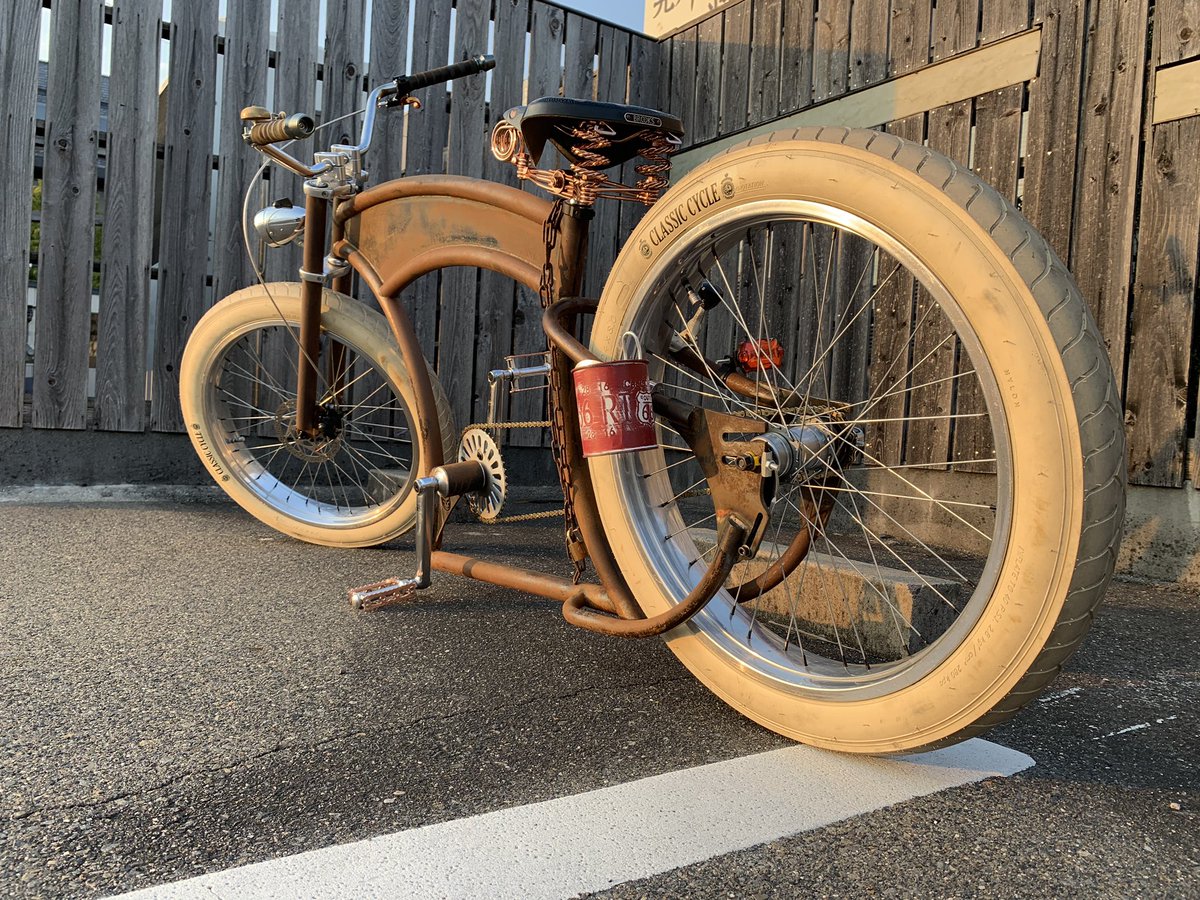 romesama_'s tweet photo. TANGOで少しポタリング♪

夕日とサビがよく似合う😍

#RuffCycles
#Firebikes
#CustomBicycle
#CustomCruiser
#StretchCruiser
#ビーチクルーザー
#LowKustomBC https://t.co/cK3U1z5qcW