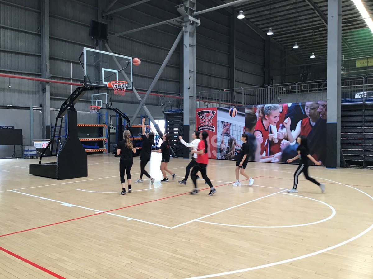wondermeaghan's tweet photo. Love the new inspirational photos! Thanks @mcollin88 and @JenkinBarry and everyone else who made this happen. Feels more like home every day. #SISrocks #SISphysed #issphysed https://t.co/tuwGaDP1Rf