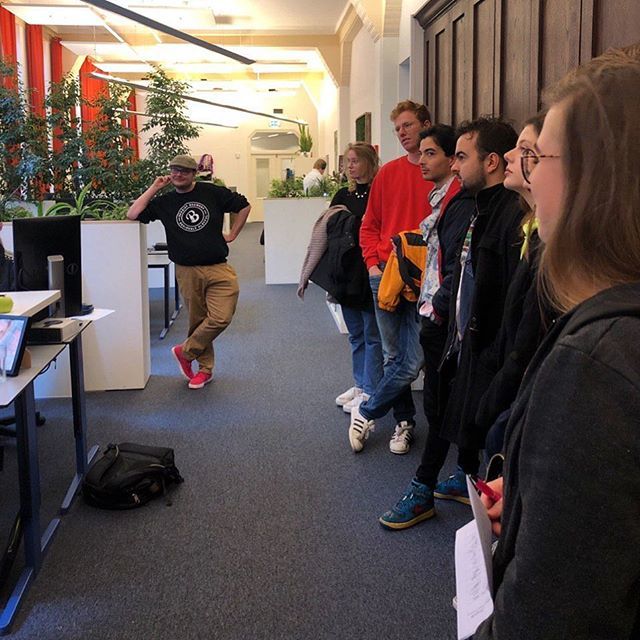 Launch Cafe tweet media