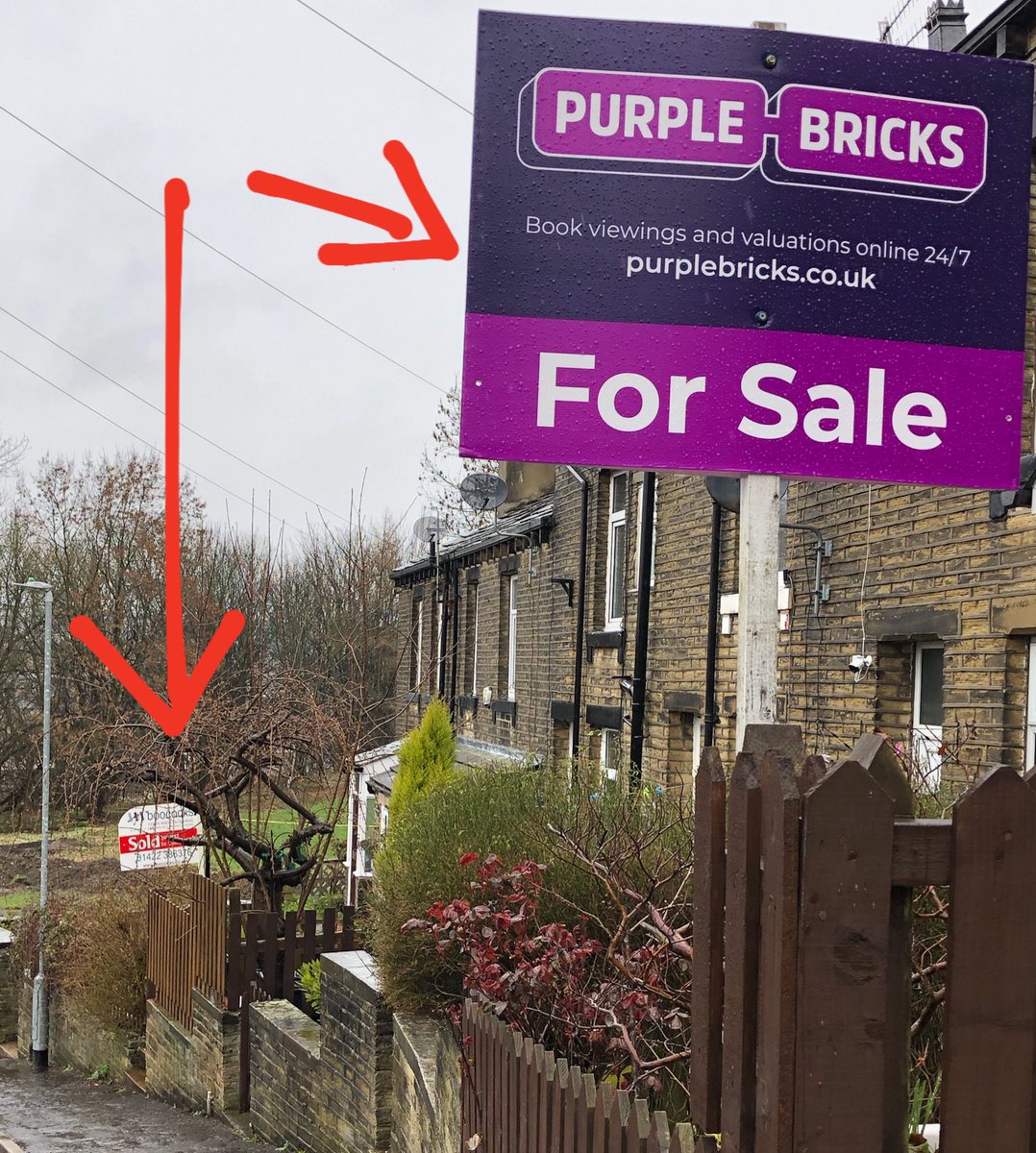 JasonLinsel's tweet photo. Starting to get the impression that my neighbours on either side don’t like me 🤔 https://t.co/rPW2fhXvGb