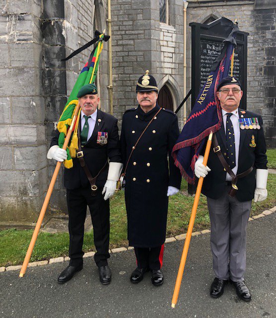 KnapmanFamily's tweet photo. Standards and Bugler at a recently conducted funeral by #KnapmanFamily within The Royal Citadel at 29 Commando Regiment, Royal Artillery.
#Militaryfunerals #RoyalCitadel https://t.co/FPerU302iQ