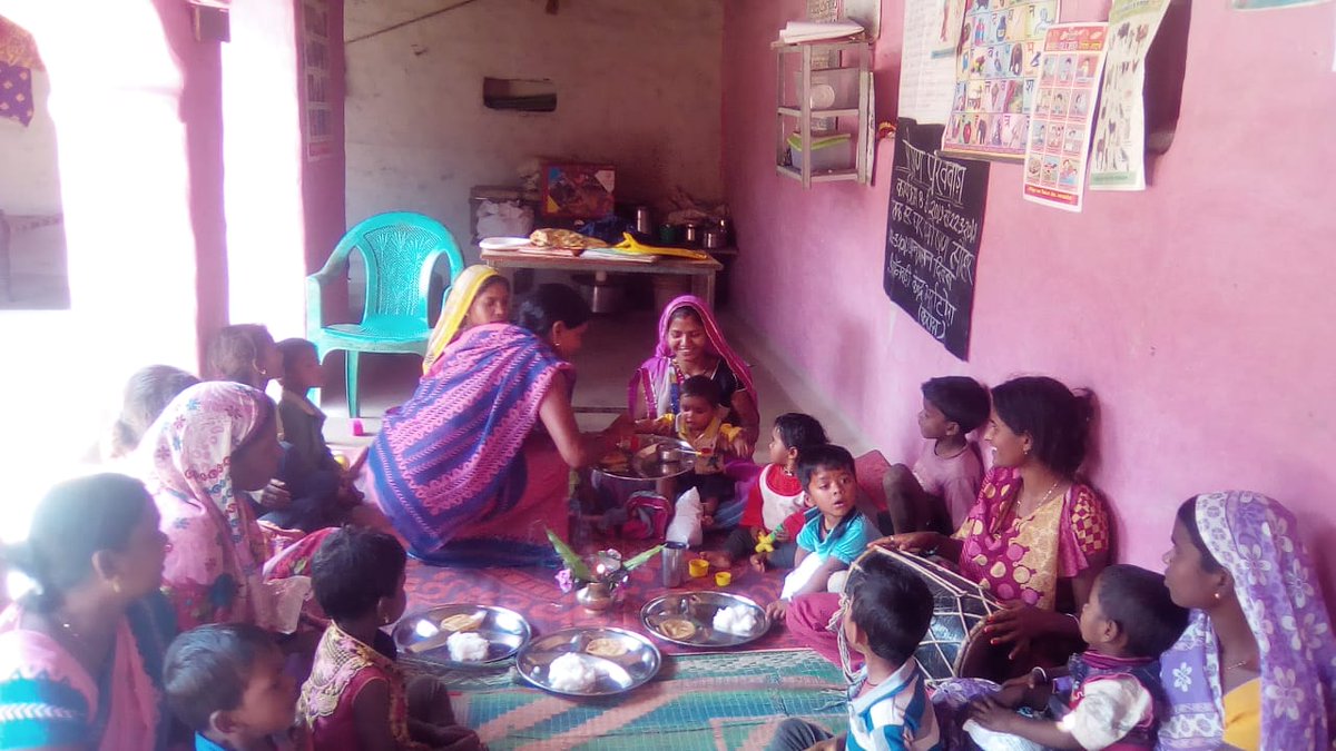 WCD_Dindori's tweet photo. #POSHANPakhwada Spreading awareness among the community regarding complementary feeding by celebrating "Annaprasan Diwas" at multiple AWC in district Dindori, Madhya Pradesh
#MPPOSHANPakhwada
#POSHANAbhiyan 
@MinistryWCD
@SPreraks 
@UNICEF https://t.co/l2yX2QMrsw