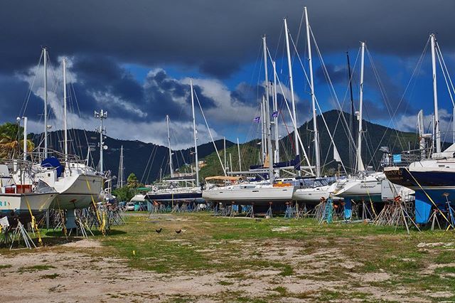 LucaBernacconi's tweet photo. • Tortola •

#tortola
#beach
#caribe
#port
#dock
#caraibi
#sea
#plage
#sun
#ship 
#hen 
#travel
#britishhistory 
#britishvirginislands 
#paradais
#islands
#sky
#clouds
#palm
#drydock 
#uragano
#gallina https://t.co/1s4nXlQGzh https://t.co/DqHttZBOw0