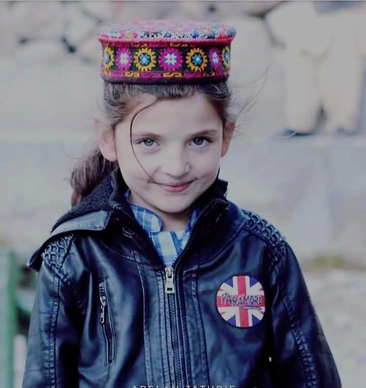 majid_salik's tweet photo. #prettygirl #culturecap #Beautiful #gilgitbaltistan 🇵🇰💕💕
@Seemy10 @allthingshunza @GBpak @BaltiCulture @SkarduNews https://t.co/K8Bo2uu8FA