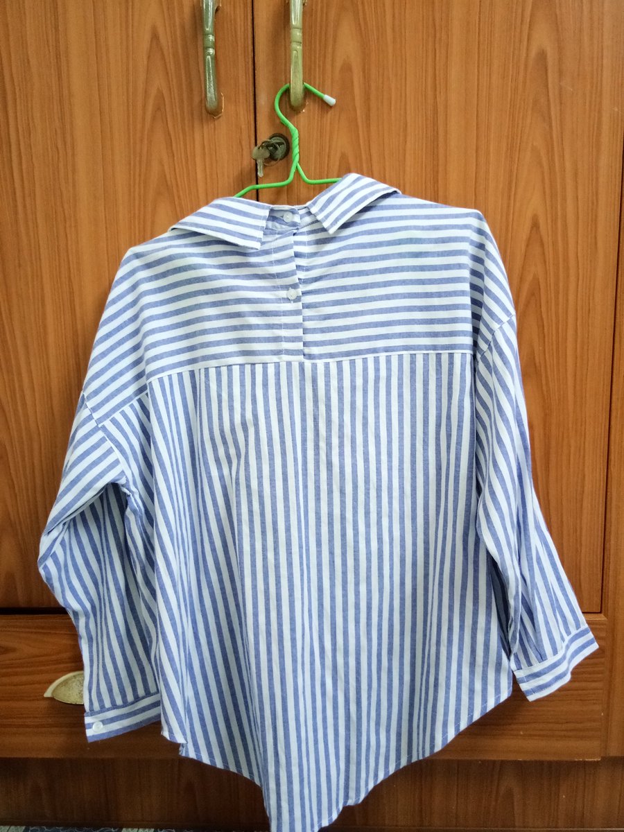 jbchicy77's tweet photo. เสื้อเชิ้ตทรงโอเว่อรไซส์ ซื้อมาใส่ครั้งเดียว 80 บาท เท่มากๆ

#เสื้อผ้ามือสอง
#เสื้อผ้ามือสองสภาพดี
#เสื้อผ้าสไตล์เกาหลี #เสื้อผ้าแฟชั่น #เสื้อผ้าราคาถูก #เสื้อเชิ้ต #เสื้อผ้าแฟชั่น https://t.co/QcPOeFXmwB