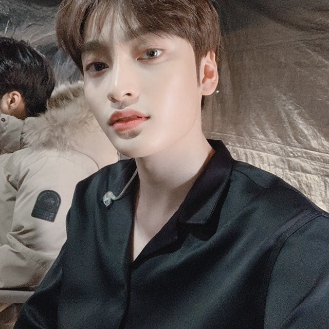 YangTaeseonph's tweet photo. [PIC] 
190312 Taeseon (trcng_official) Instagram update
#TAESEON #태선 #TRCNG #티알씨엔지

"#TRCNG #TAESEON
I'm going to upload the pictures that I wasn't able to post😙
Everyone, what are you doing?"

Trans by: @sfangirl9 x @TRCNGph

🍒 https://t.co/fUyK1VaRST