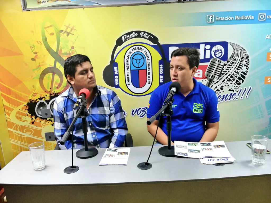 PasajePais's tweet photo. #Pasaje entrevista en Radio Vía. 1160 am, a nuestro compañero Ec. DORIAN FLORES candidato Alcalde por PAIS 35 y su Plan de trabajo. 

Siguela en Facebook. 

https://t.co/ElYLGujNy8

@ElOroEsPAIS @dorian_977
@GustavoBarojaN @PasajeTv @GoberElOro https://t.co/aSbR2aOs4x
